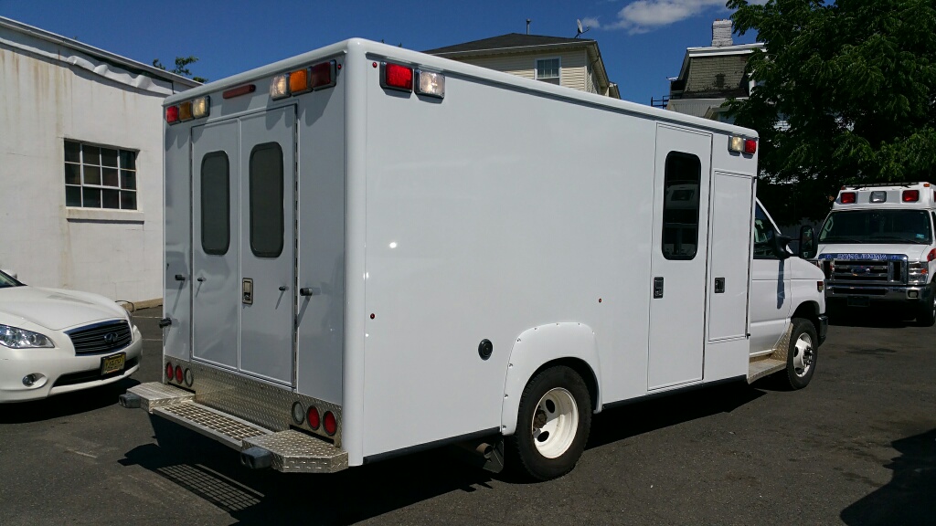 Ford tristar ambulance #4