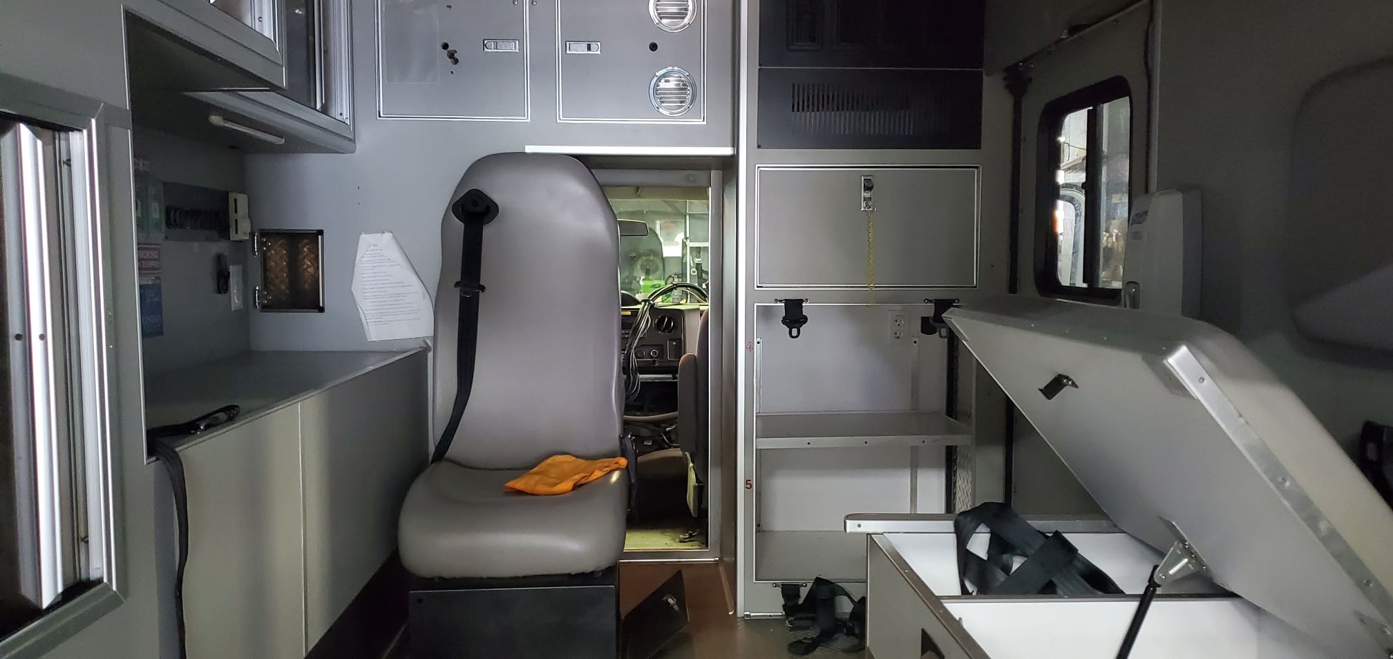 2012 Ford E350 Type 3 Medix Ambulance For Sale 010