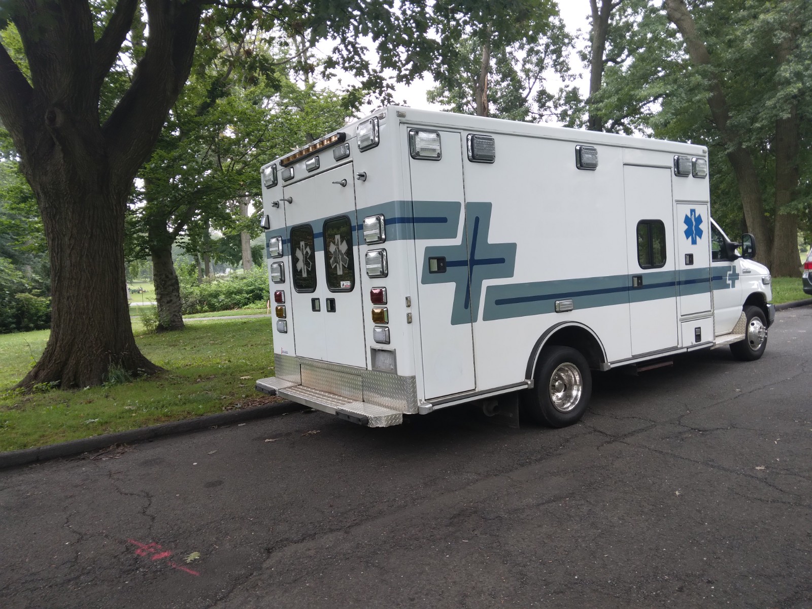 2013 Ford E450 Type 3 Road Rescue Ambulance 4