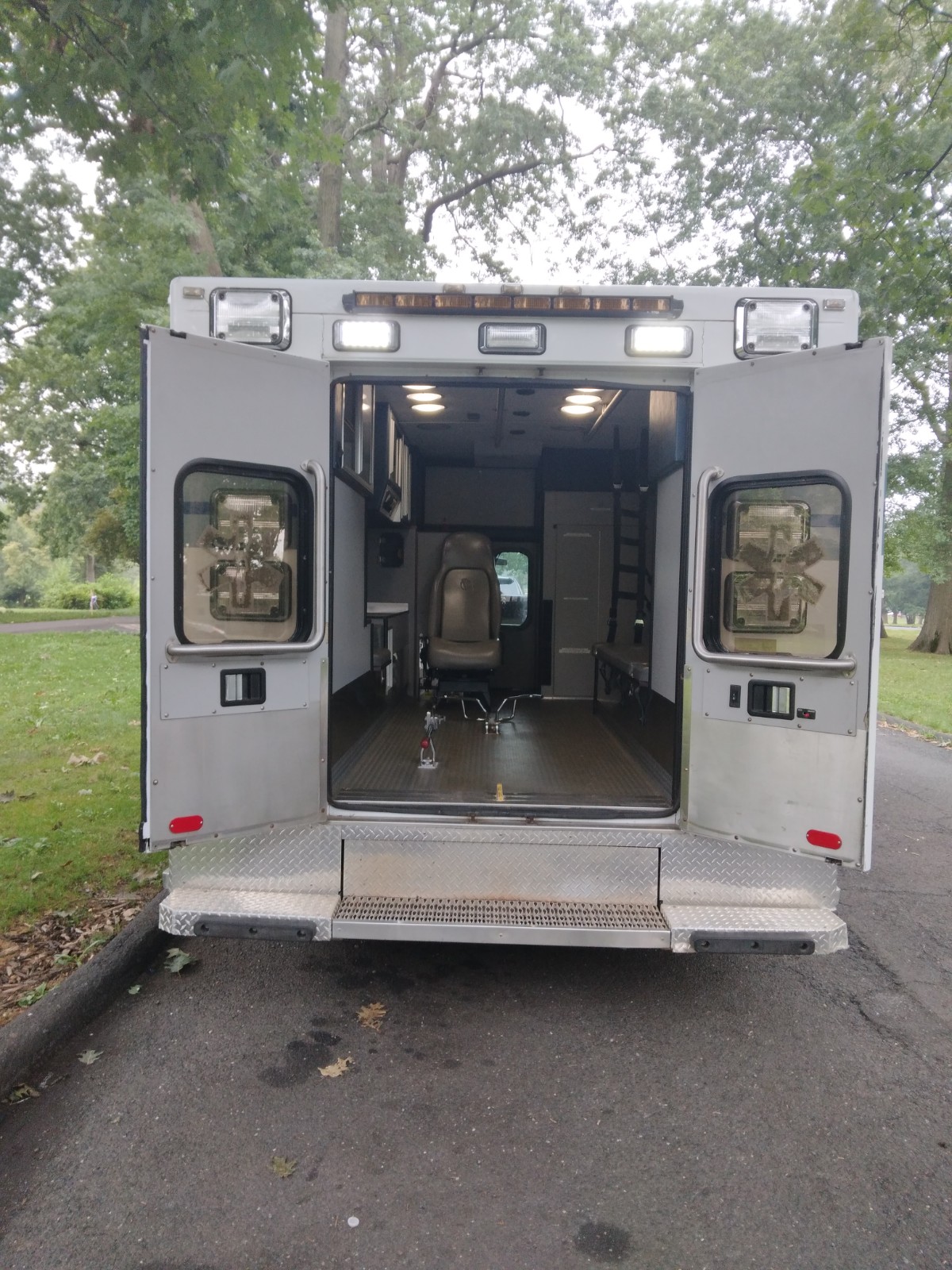 2013 Ford E450 Type 3 Road Rescue Ambulance 6