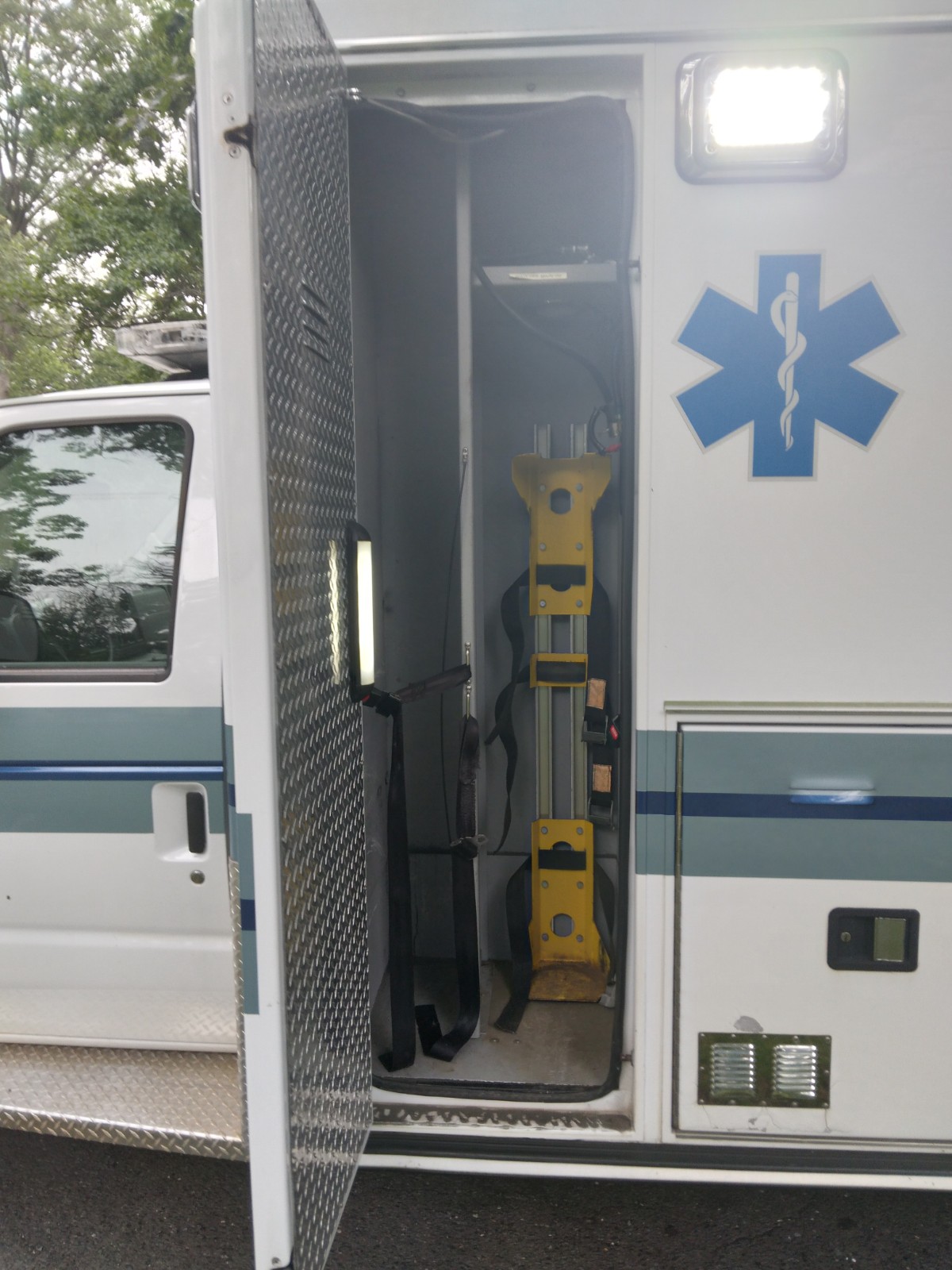 2013 Ford E450 Type 3 Road Rescue Ambulance 7