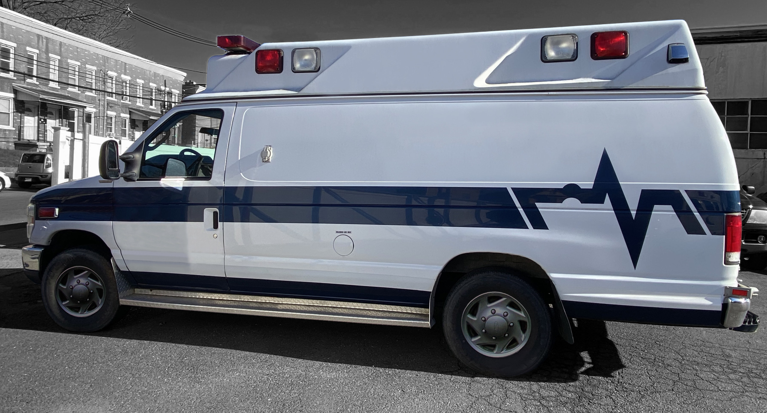 2009 Ford Type 2 AEV Ambulance 3